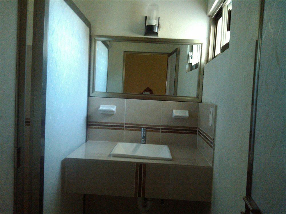 Hotel D' Santiago Palenque Buitenkant foto