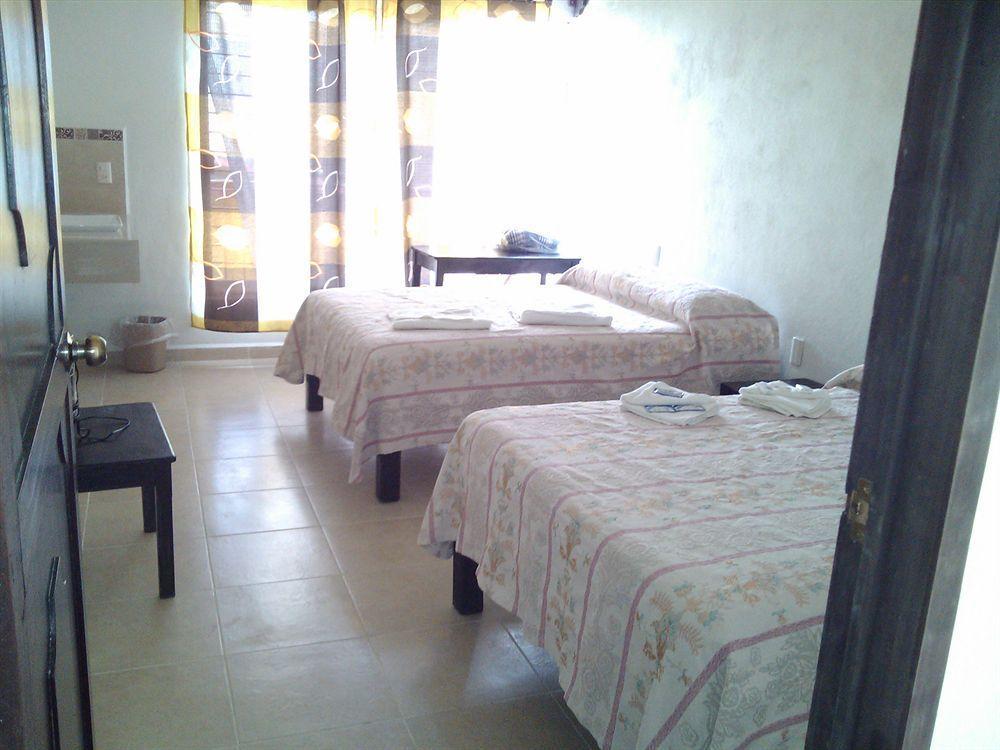 Hotel D' Santiago Palenque Buitenkant foto