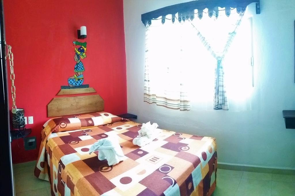 Hotel D' Santiago Palenque Buitenkant foto