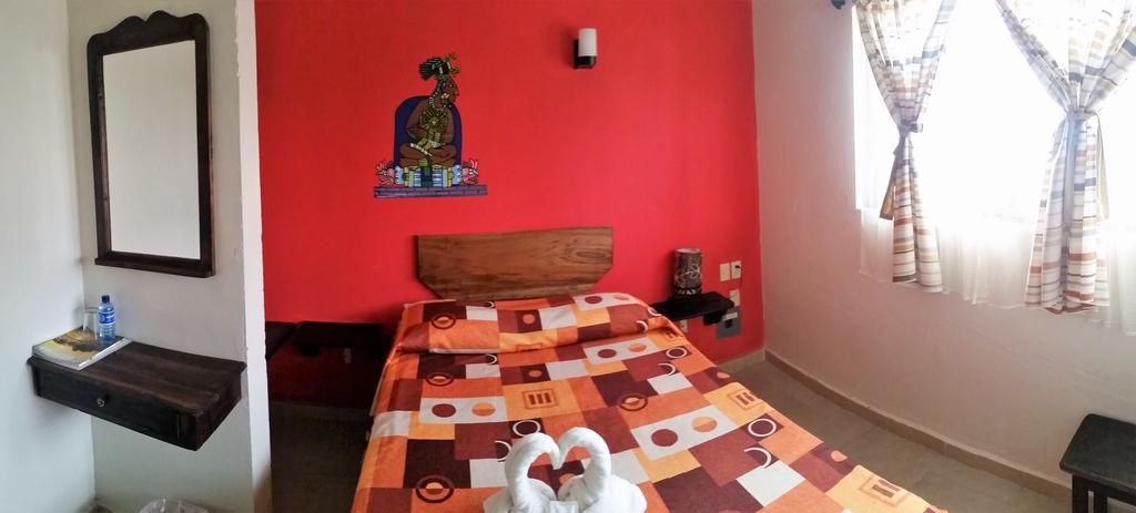 Hotel D' Santiago Palenque Buitenkant foto