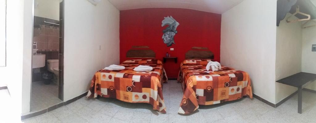 Hotel D' Santiago Palenque Buitenkant foto