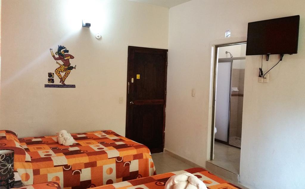 Hotel D' Santiago Palenque Buitenkant foto