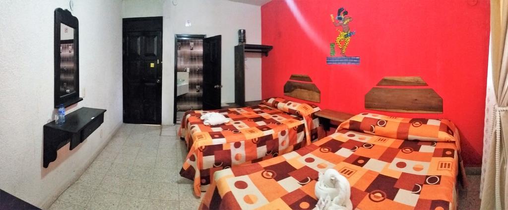 Hotel D' Santiago Palenque Buitenkant foto