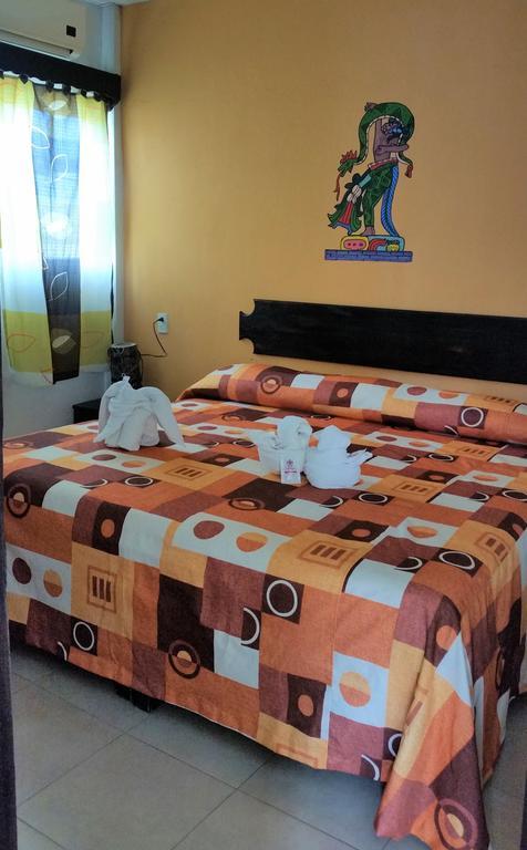Hotel D' Santiago Palenque Buitenkant foto
