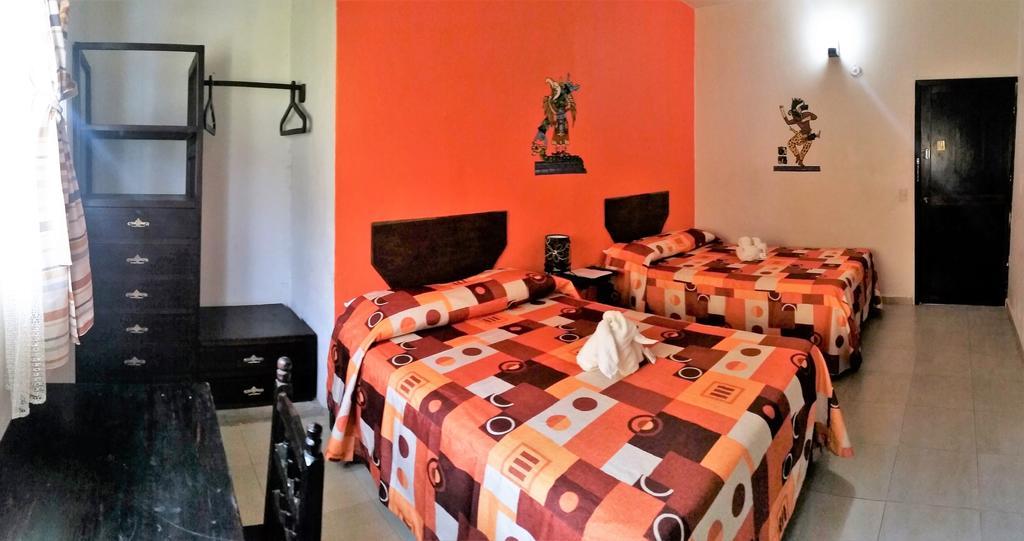 Hotel D' Santiago Palenque Buitenkant foto