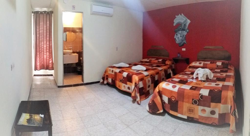 Hotel D' Santiago Palenque Buitenkant foto