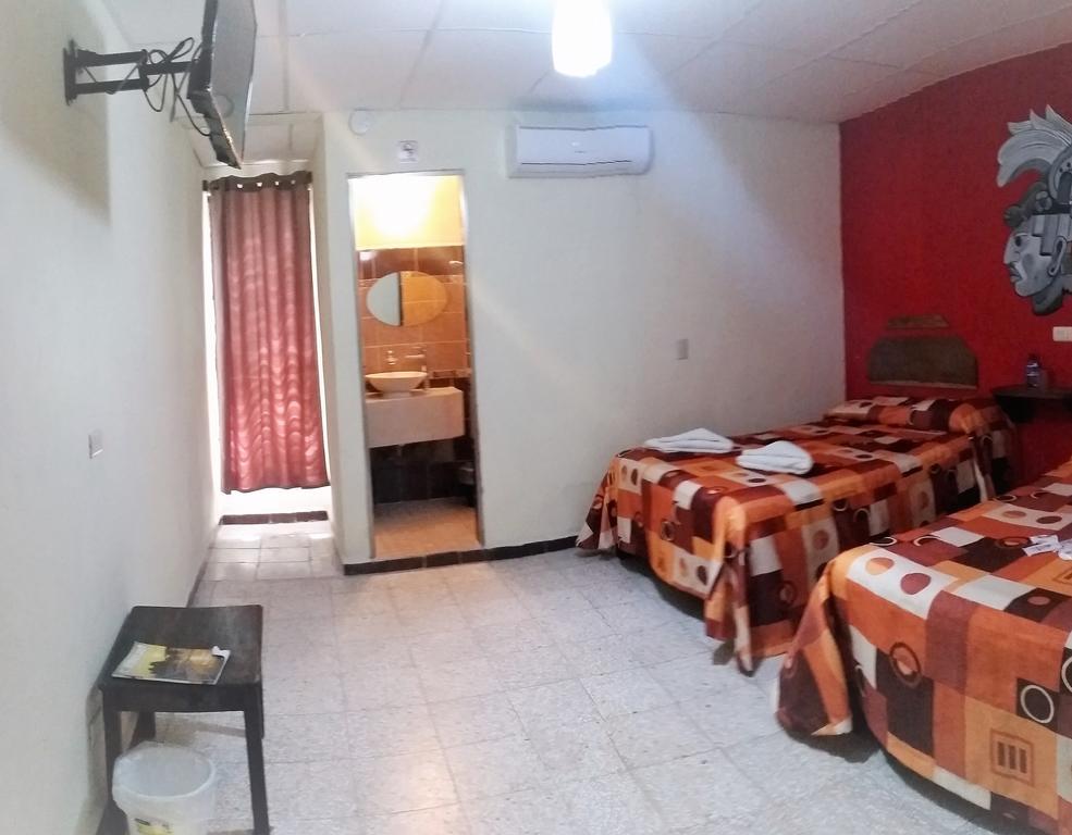 Hotel D' Santiago Palenque Buitenkant foto