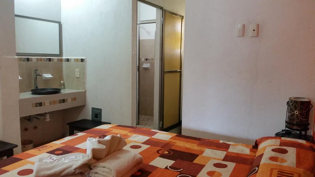 Hotel D' Santiago Palenque Buitenkant foto