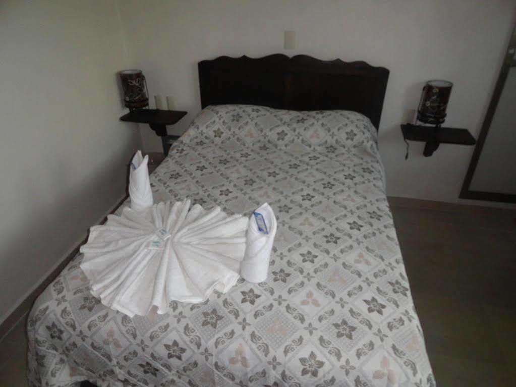 Hotel D' Santiago Palenque Buitenkant foto